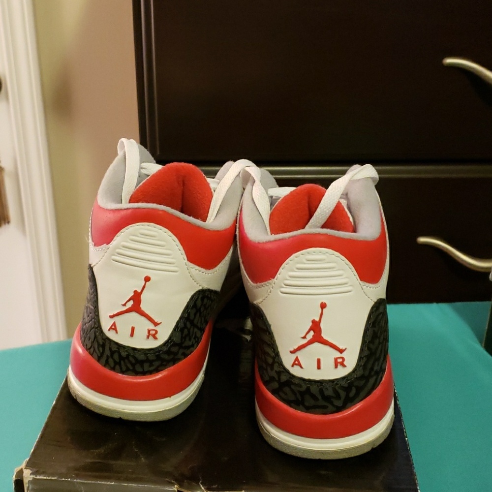Air Jordan 3 Retro